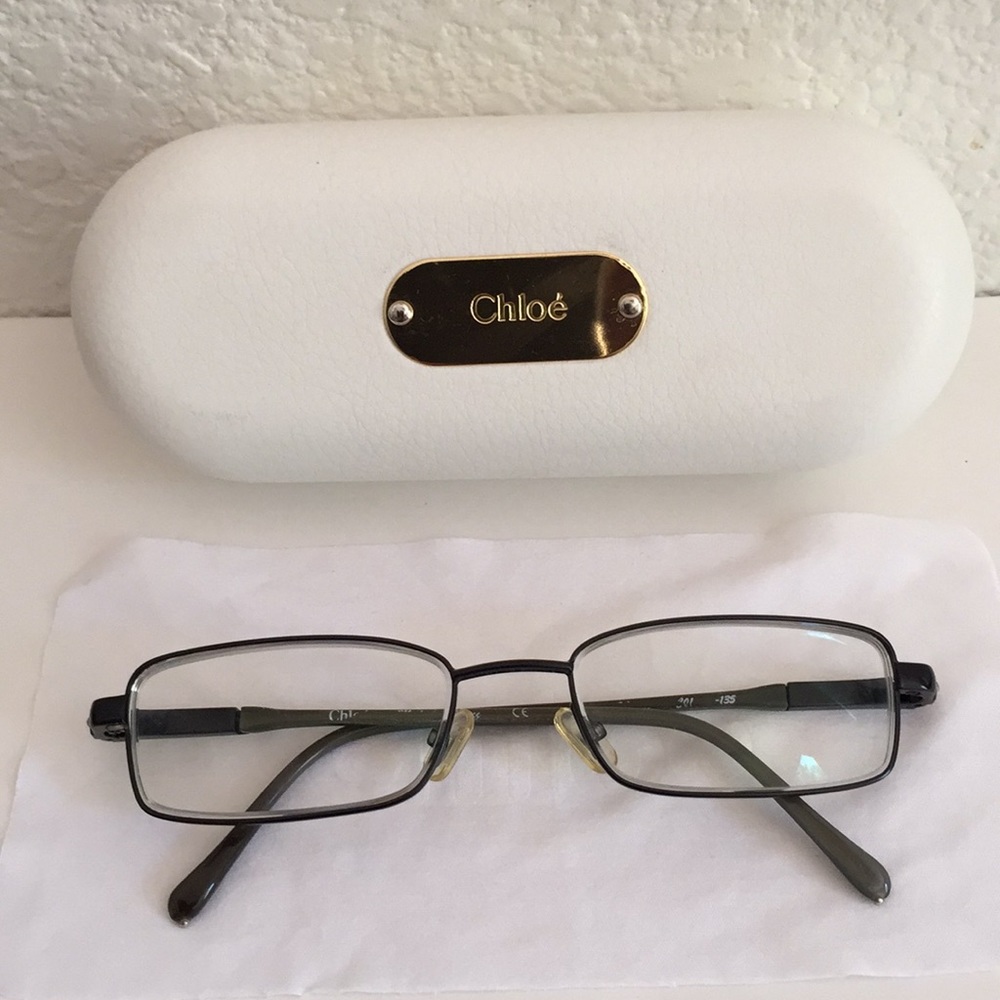 Chloe optical frame with storage case